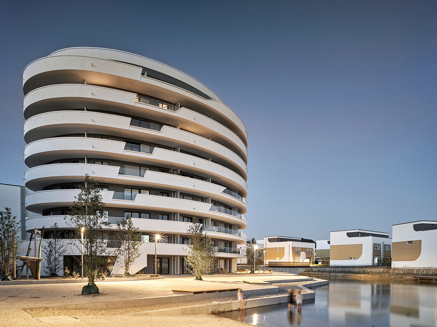 Arkadien Dornstadt Punkthaus am See