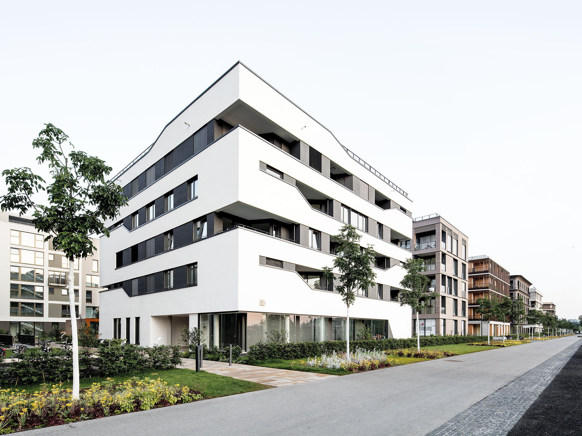 06 kleine image-gallery 2000x1500px referenzen außen bw 7